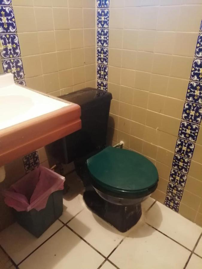 Hotel Puerto Viejo Масатлан Екстериор снимка