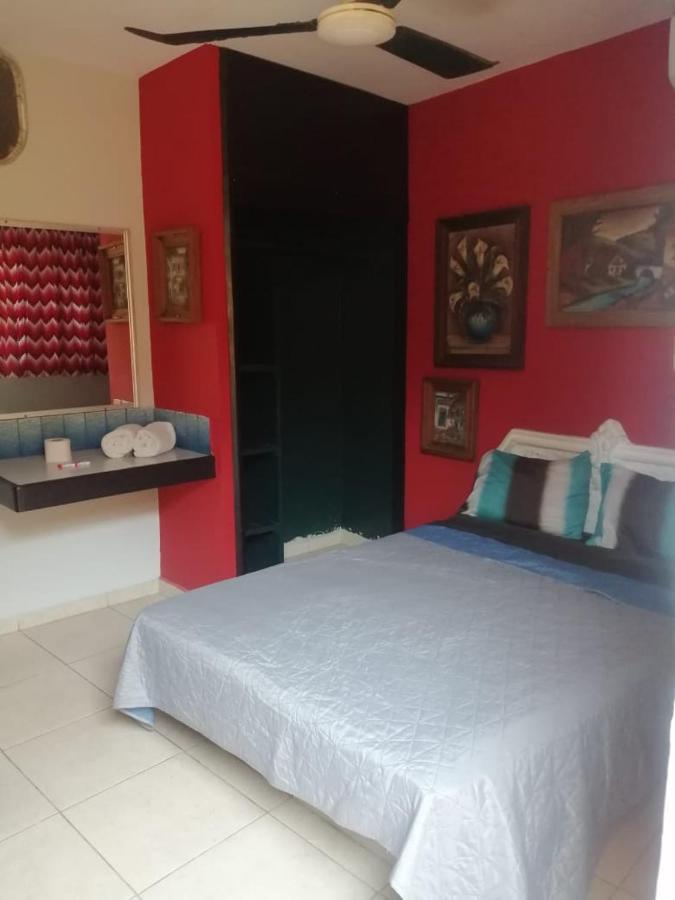Hotel Puerto Viejo Масатлан Екстериор снимка